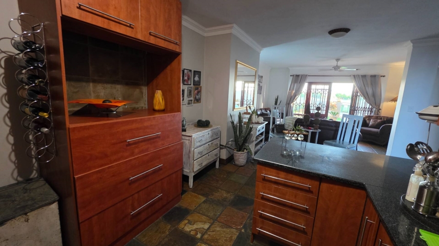 2 Bedroom Property for Sale in Melodie North West